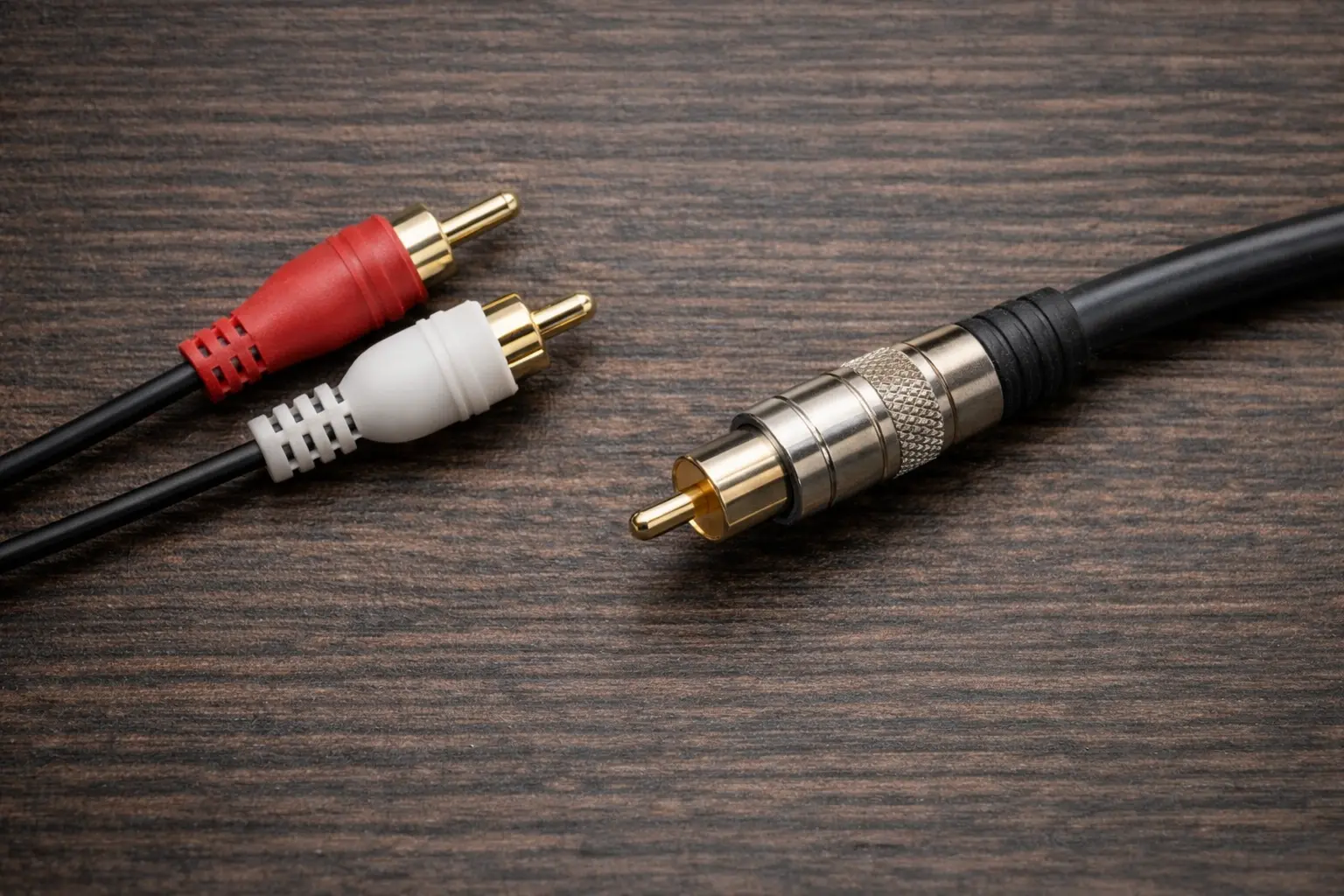Orange RCA jack indicating a digital coaxial SPDIF audio output on consumer audio equipment.png